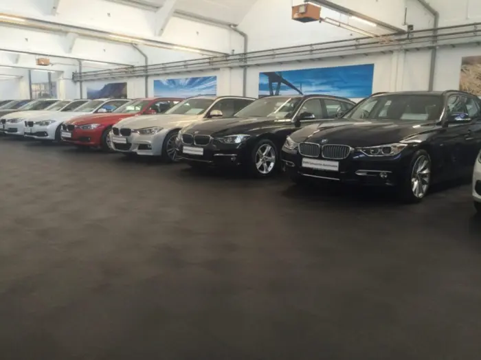 Industrieboden gewerbeboden kfz werkstatt reifenservice tm mechanic pvc fliese platte garagen autohändler autohaus showroom autohandel 1