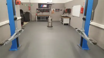 Officina automobilistica