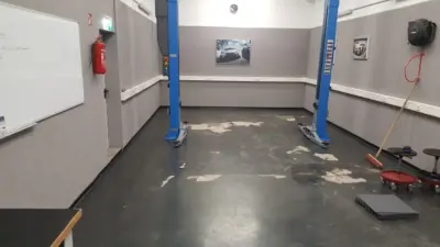 Officina automobilistica